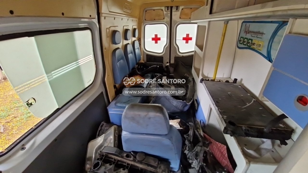 Mercedes-benz 415 Alter Amb - 2018/2019 — foto 9 de 12