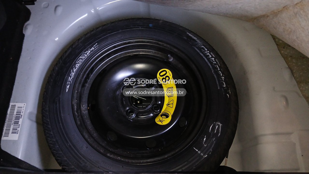 Ford Fiesta HA 1.5l SE - 2013/2014 — foto 9 de 12
