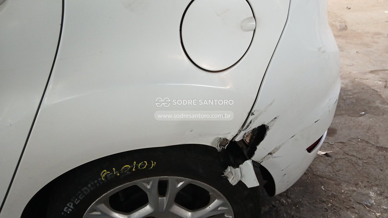 Ford Fiesta HA 1.5l SE - 2013/2014 — foto 12 de 12
