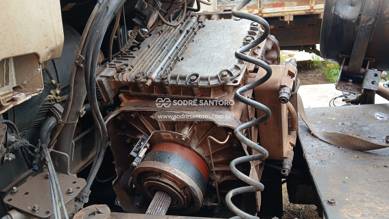 Volvo FH 540 6x4t - 2021/2021 — foto 6 de 12