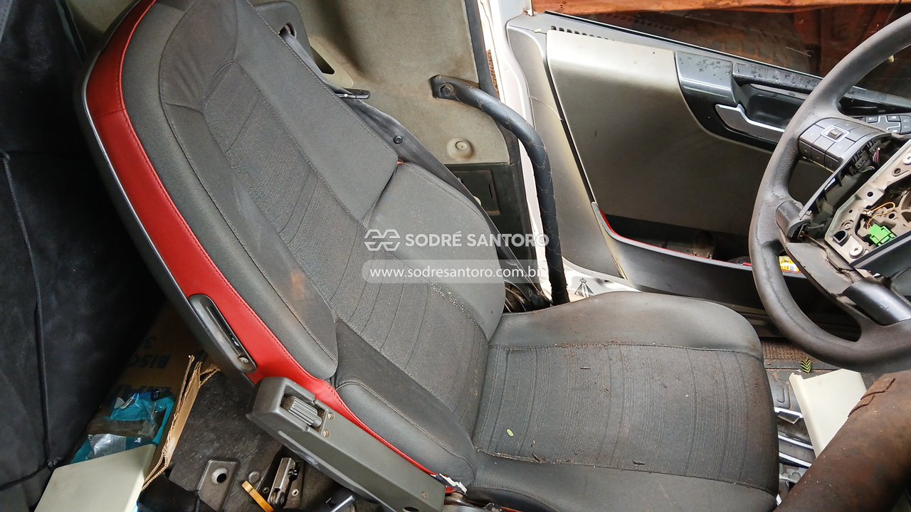 Volvo FH 540 6x4t - 2021/2021 — foto 9 de 12