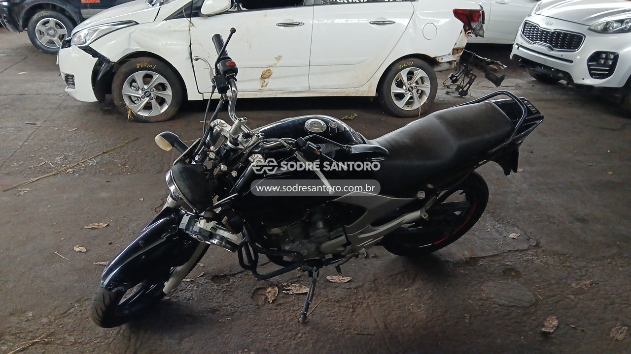 Yamaha Fazer YS 250 - 2009/2010 — foto 3 de 12