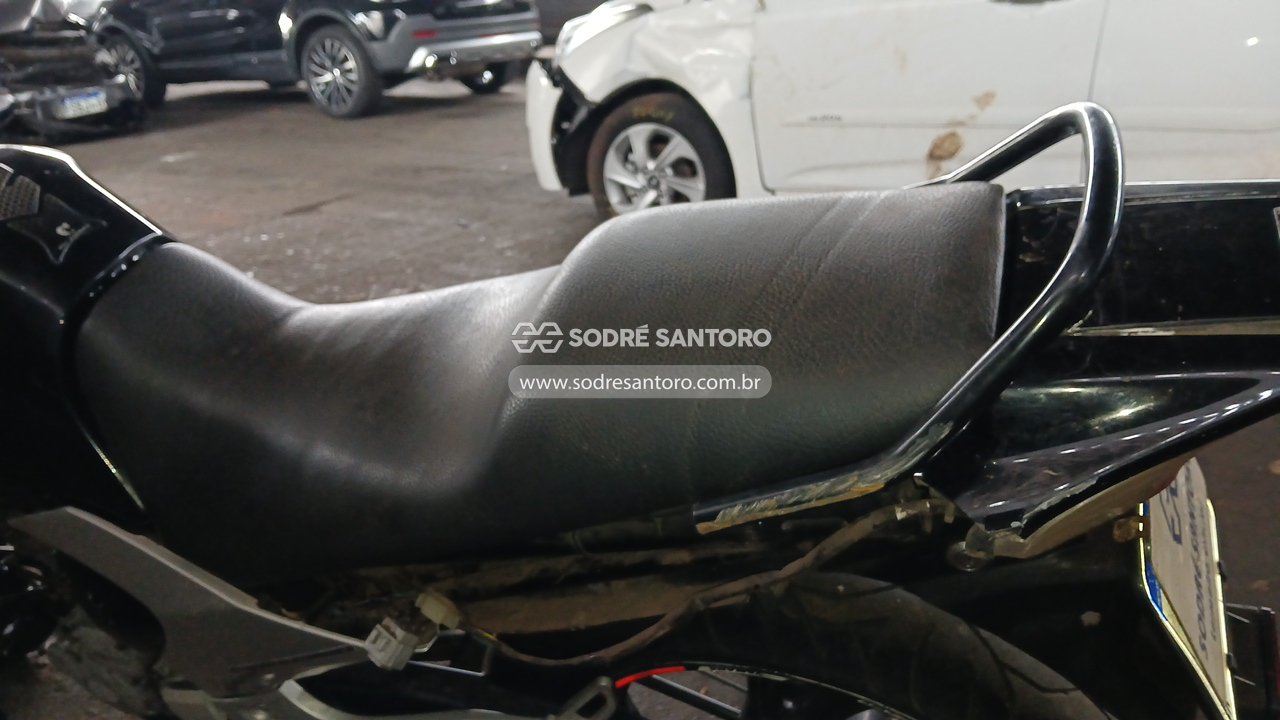 Yamaha Fazer YS 250 - 2009/2010 — foto 12 de 12