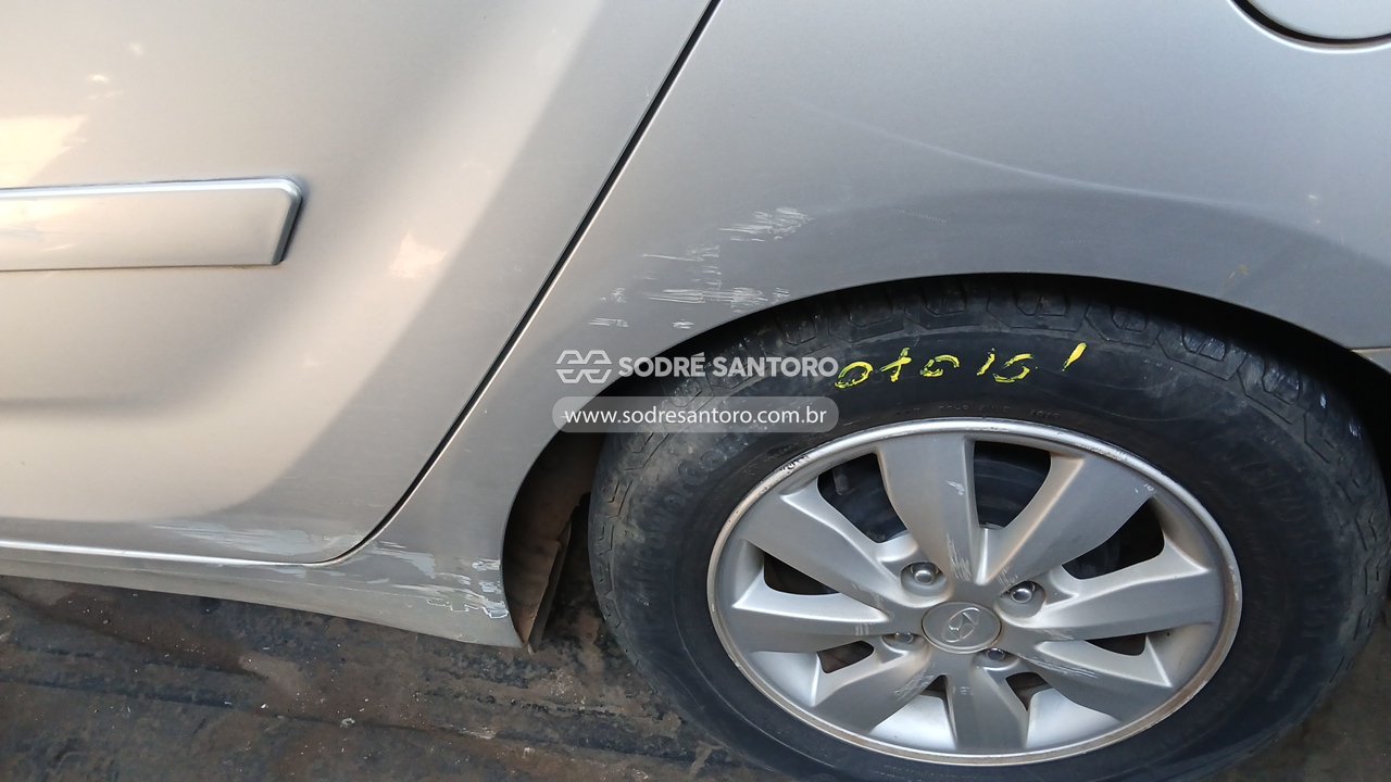Hyundai Hb20s 1.0m Comf - 2015/2015 — foto 10 de 12