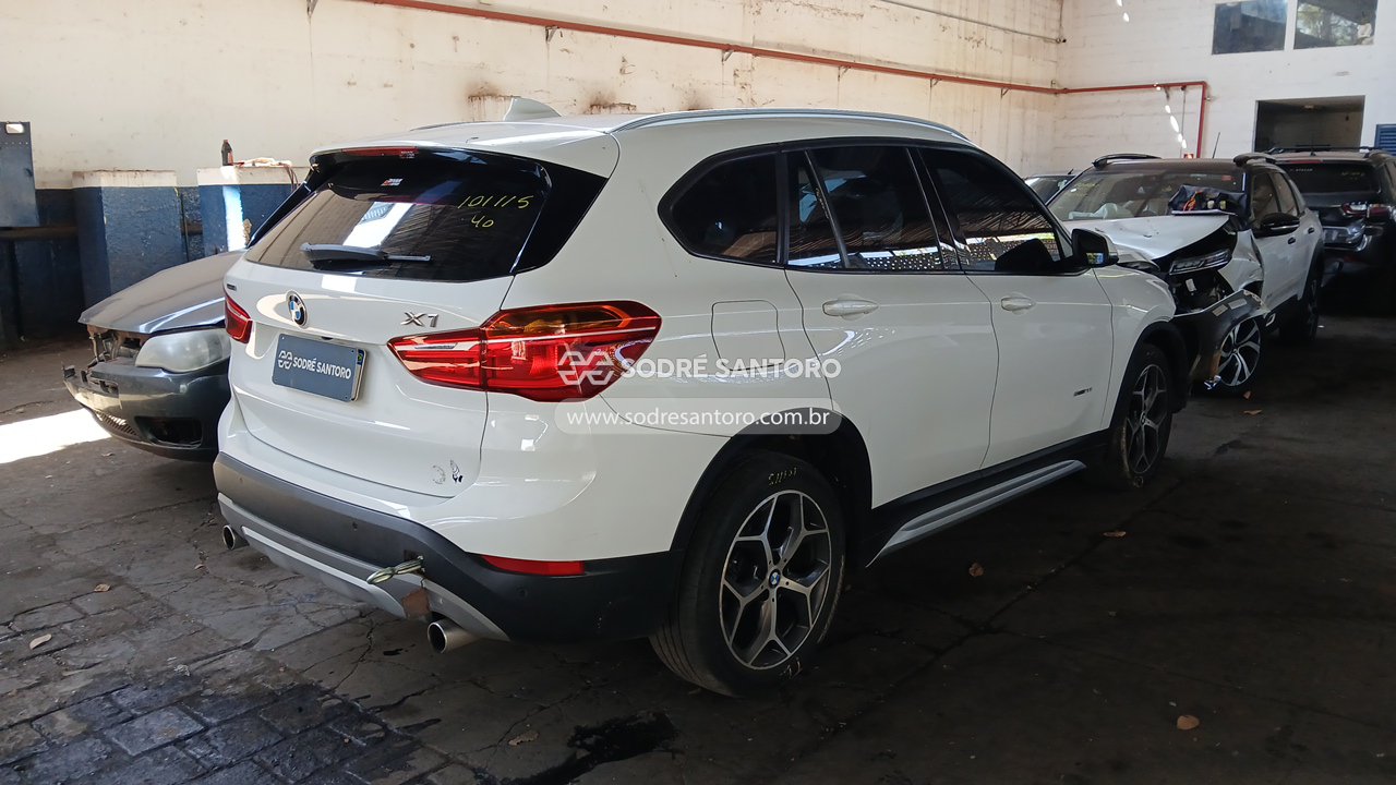 Bmw X1 S20i Activeflex - 2017/2018 — foto 4 de 12