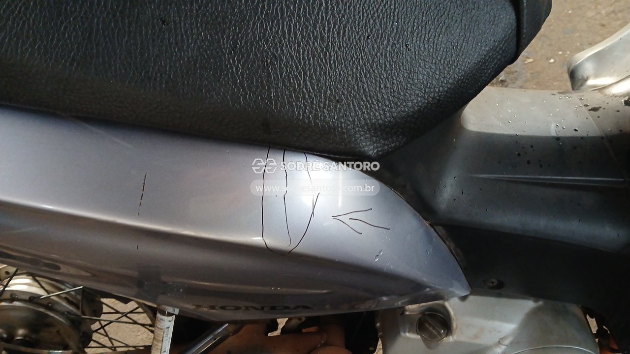 Honda Biz 125 ES - 2014/2015 — foto 12 de 12