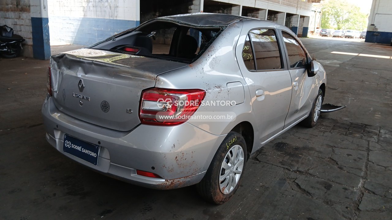Renault Logan Exp 16 Sce - 2017/2017 — foto 4 de 12