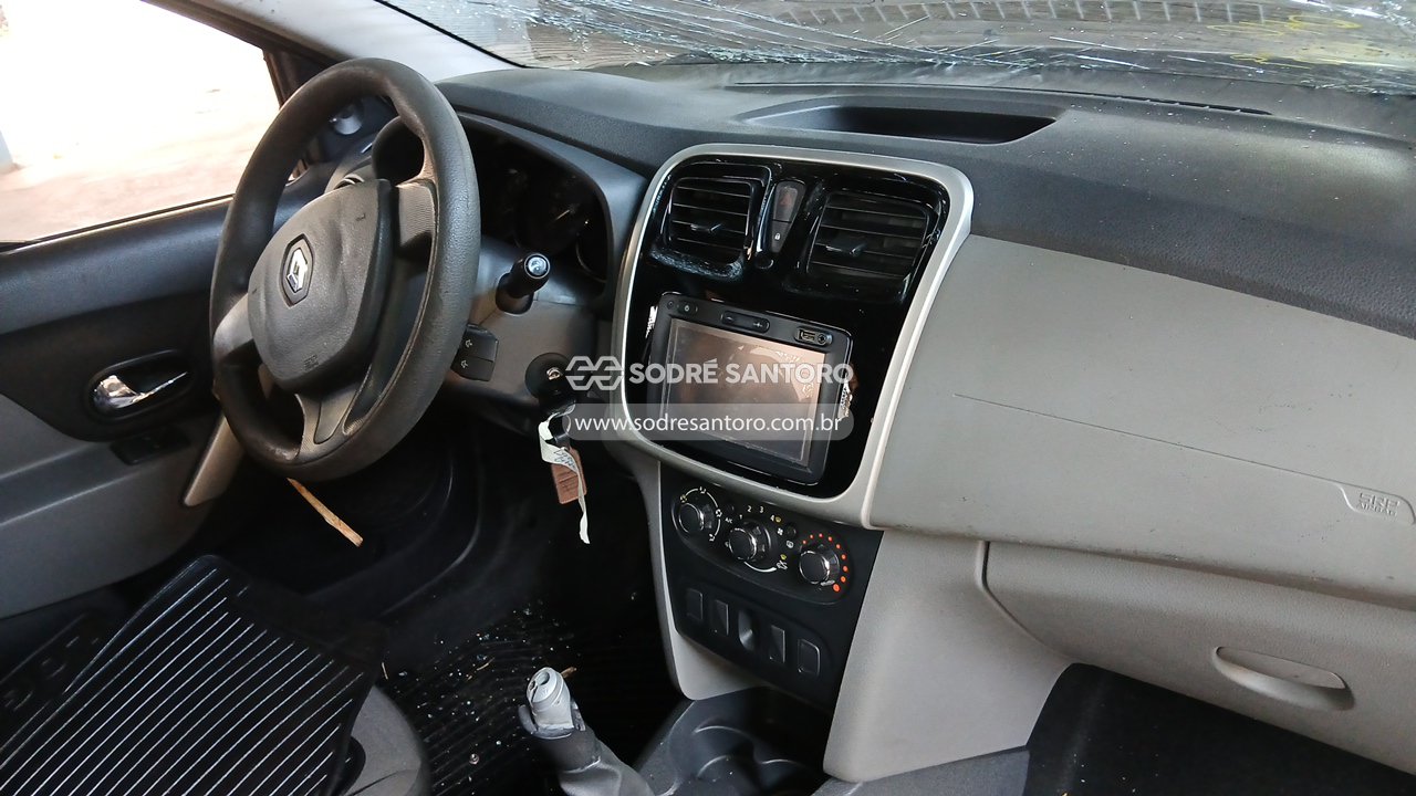 Renault Logan Exp 16 Sce - 2017/2017 — foto 6 de 12