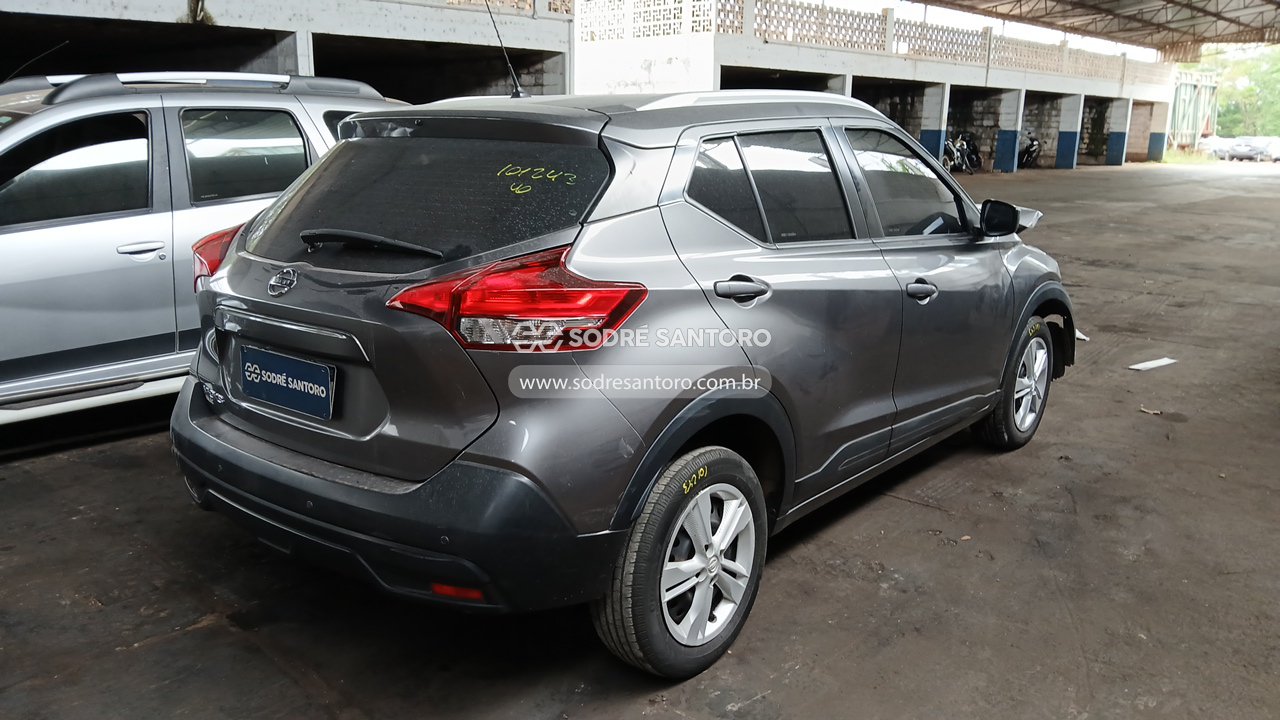 Nissan Kicks S Drct Cvt - 2018/2019 — foto 4 de 12