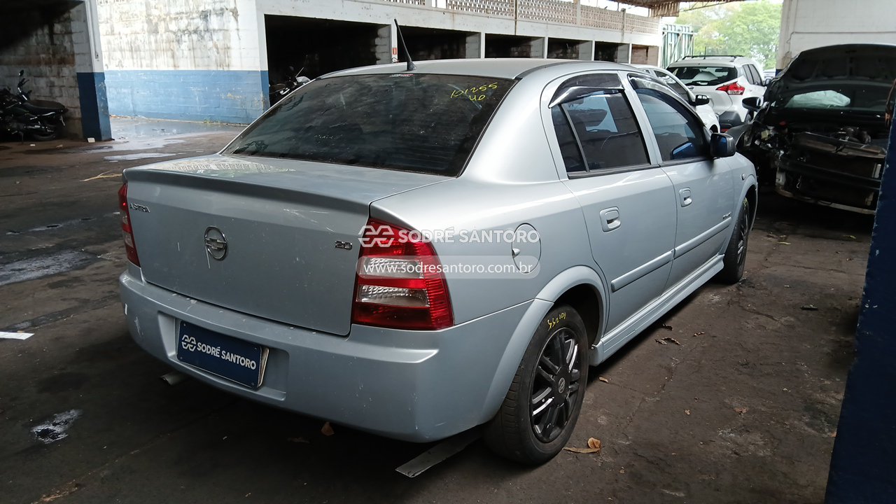 Chevrolet Astra Sedan Elegance - 2005/2006 — foto 4 de 12