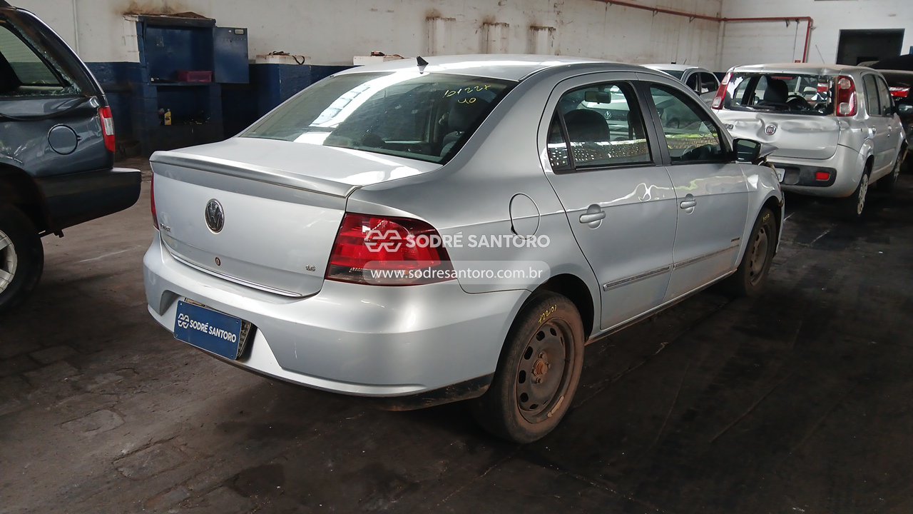Volkswagen Voyage 1.6 Comfortl - 2009/2010 — foto 4 de 12