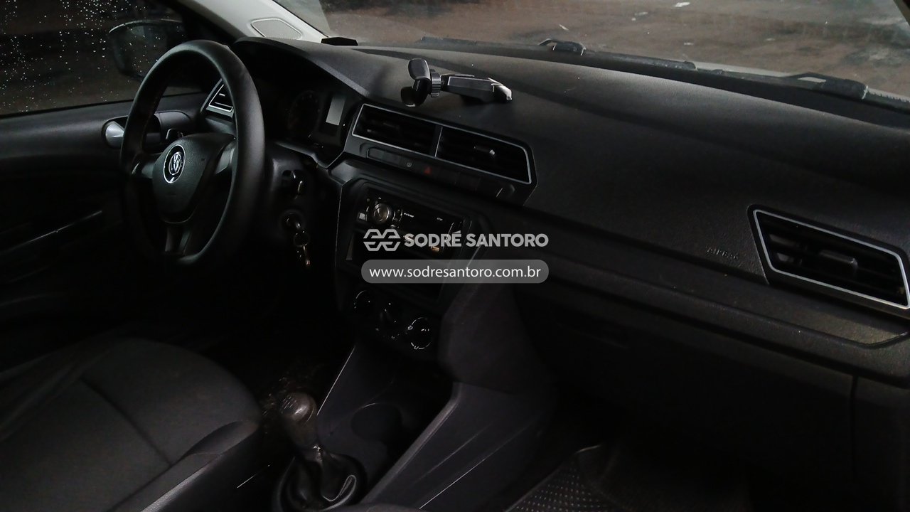 Volkswagen Voyage TL Mbv - 2017/2018 — foto 6 de 12