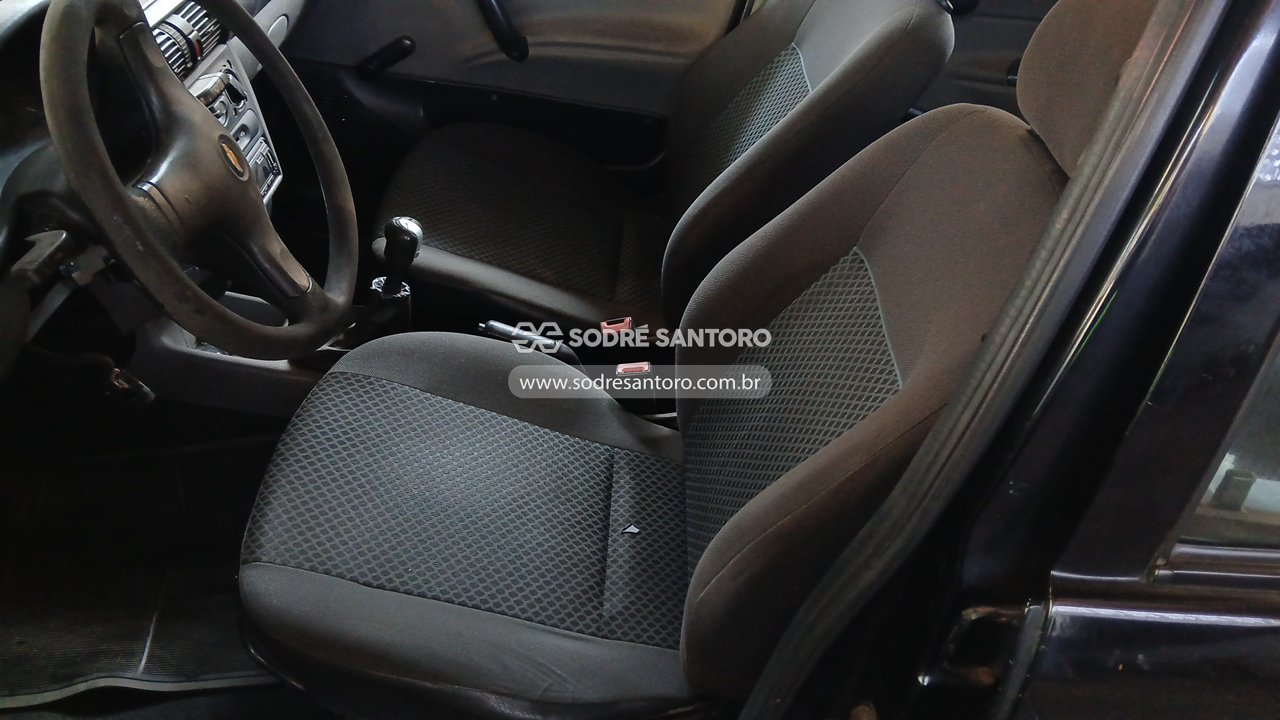 Chevrolet Classic LS - 2011/2012 — foto 8 de 12