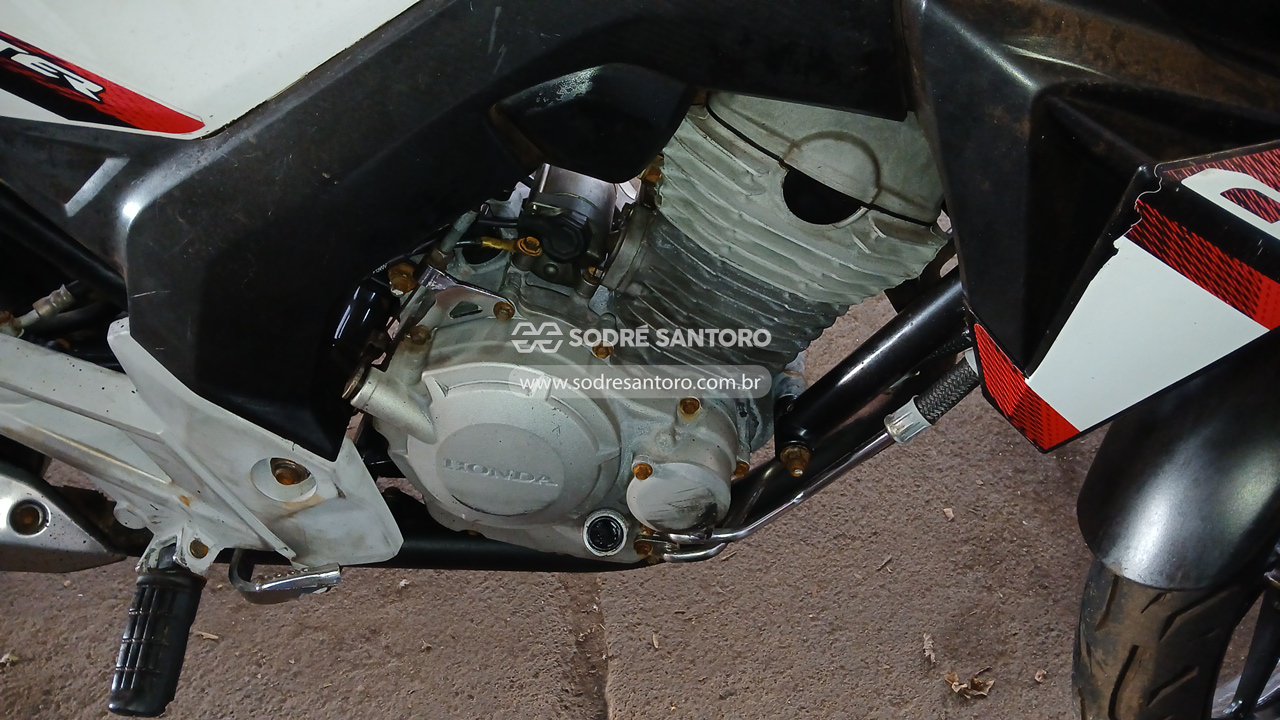 Honda CB 250f Twister - 2017/2017 — foto 5 de 12