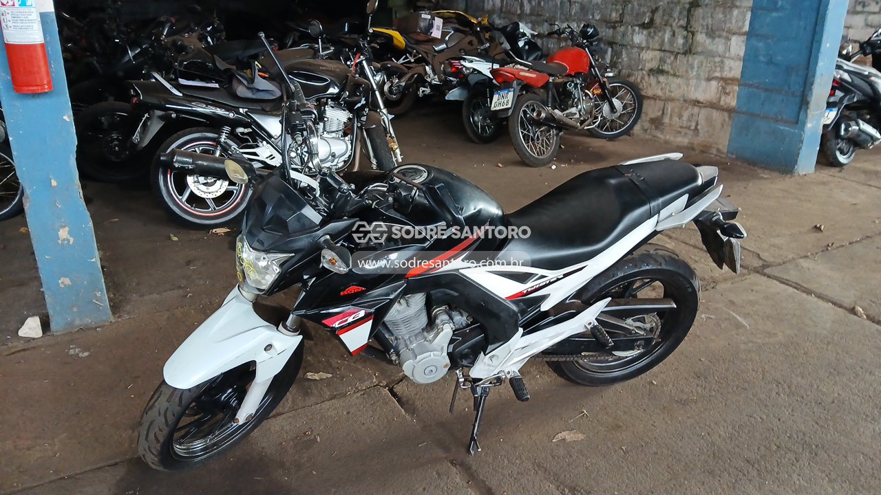 Honda CB 250f Twister - 2017/2017 — foto 3 de 12
