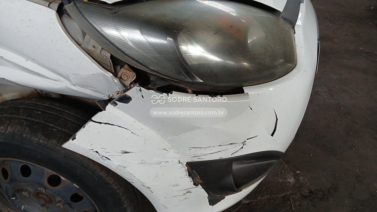 Ford Fiesta Flex - 2013/2014 — foto 11 de 12