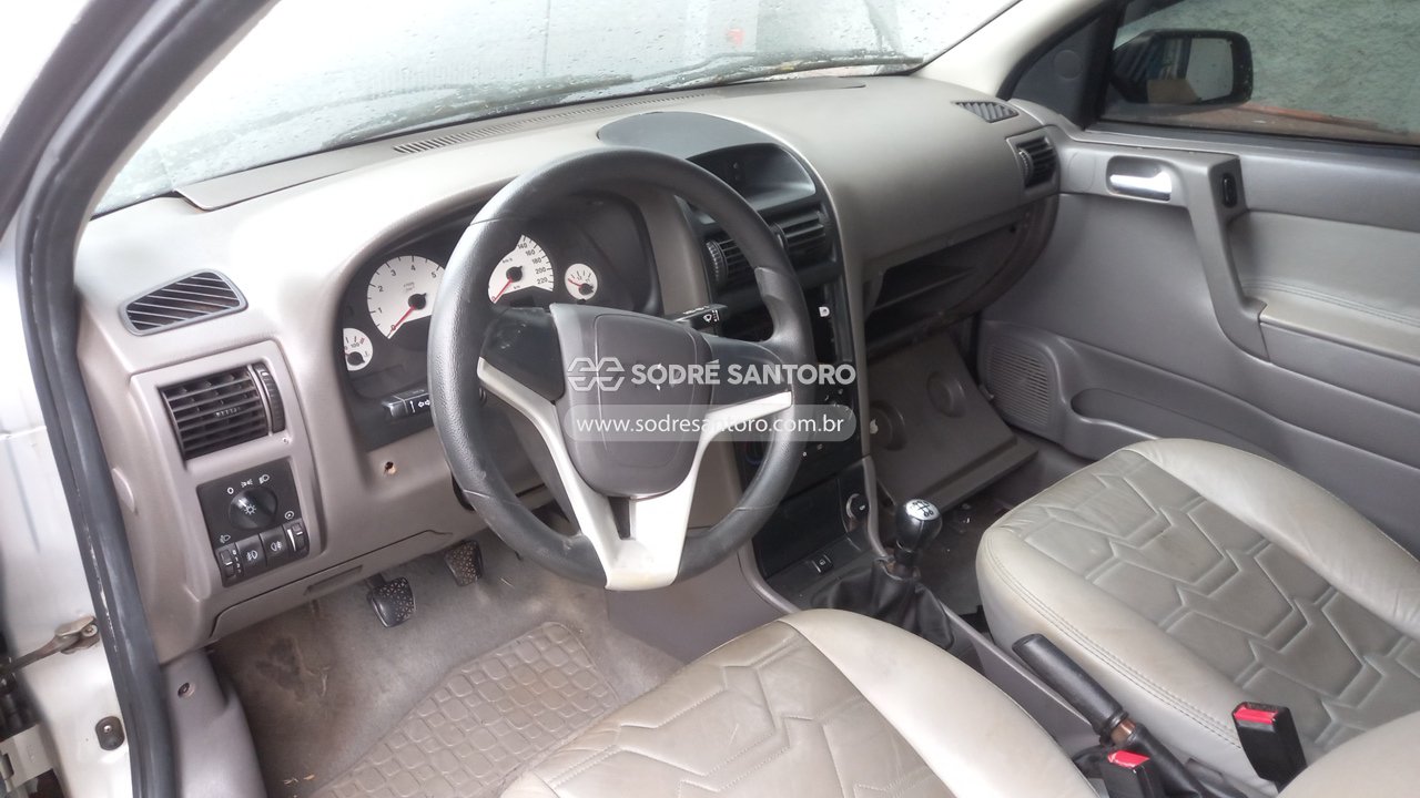 Chevrolet Astra Sunny - 2002/2002 — foto 6 de 12
