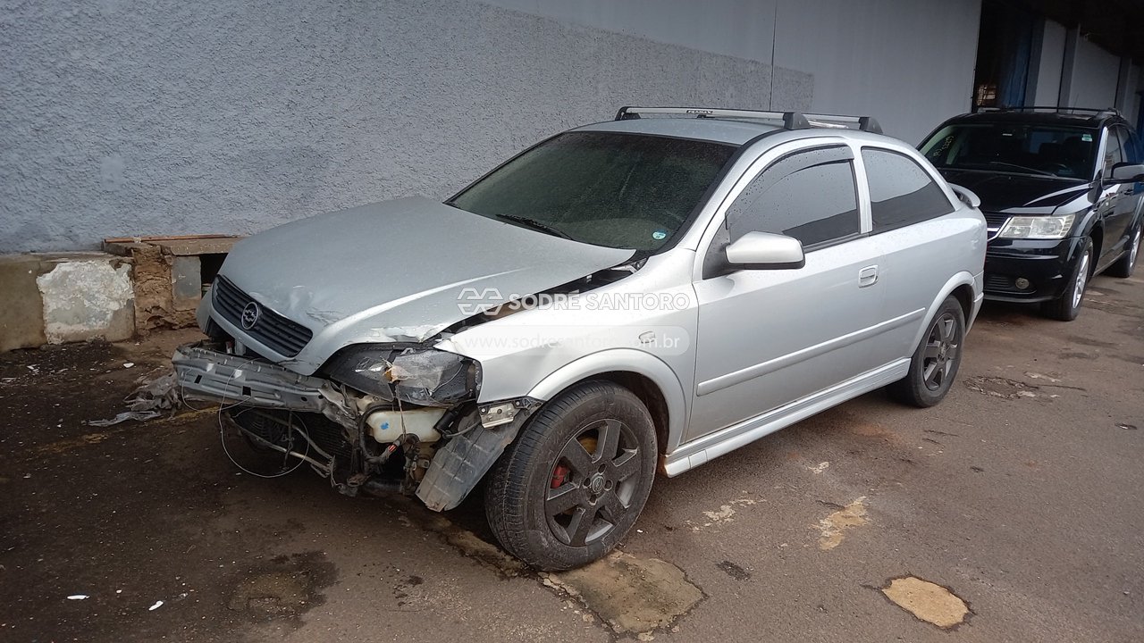 Chevrolet Astra Sunny - 2002/2002 — foto 3 de 12