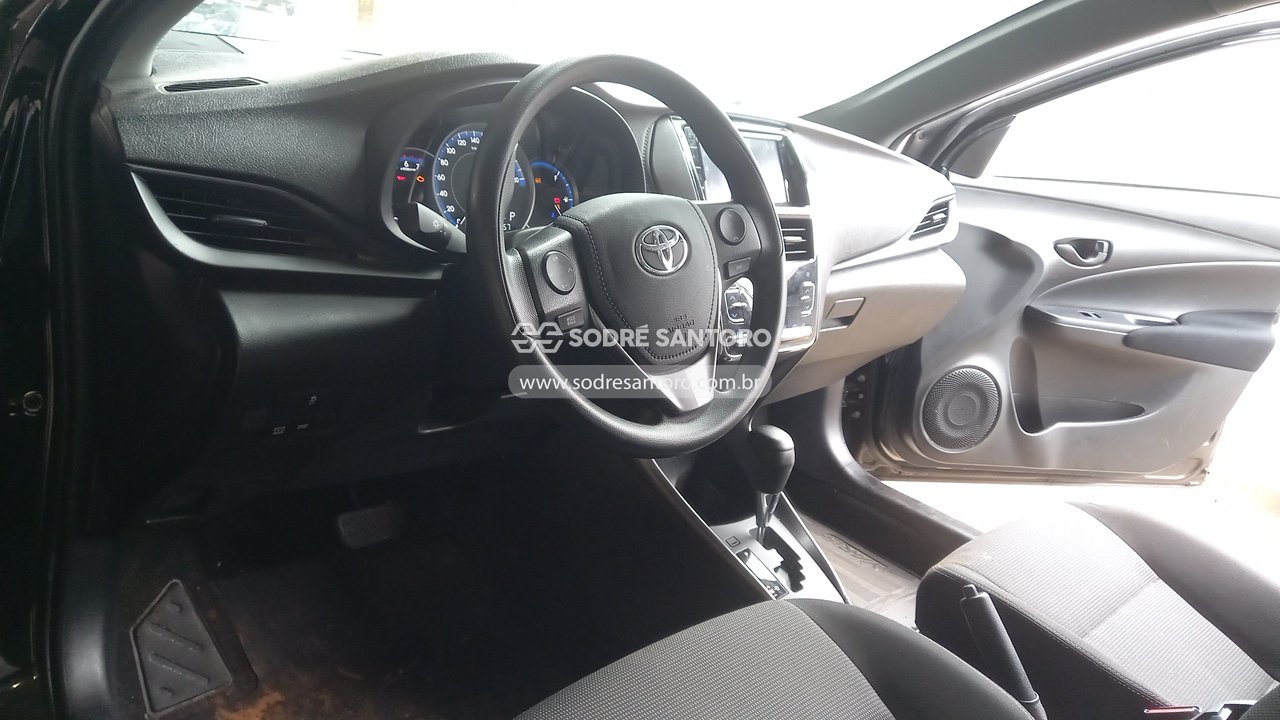Toyota Yaris SA Xl15 - 2024/2024 — foto 6 de 12