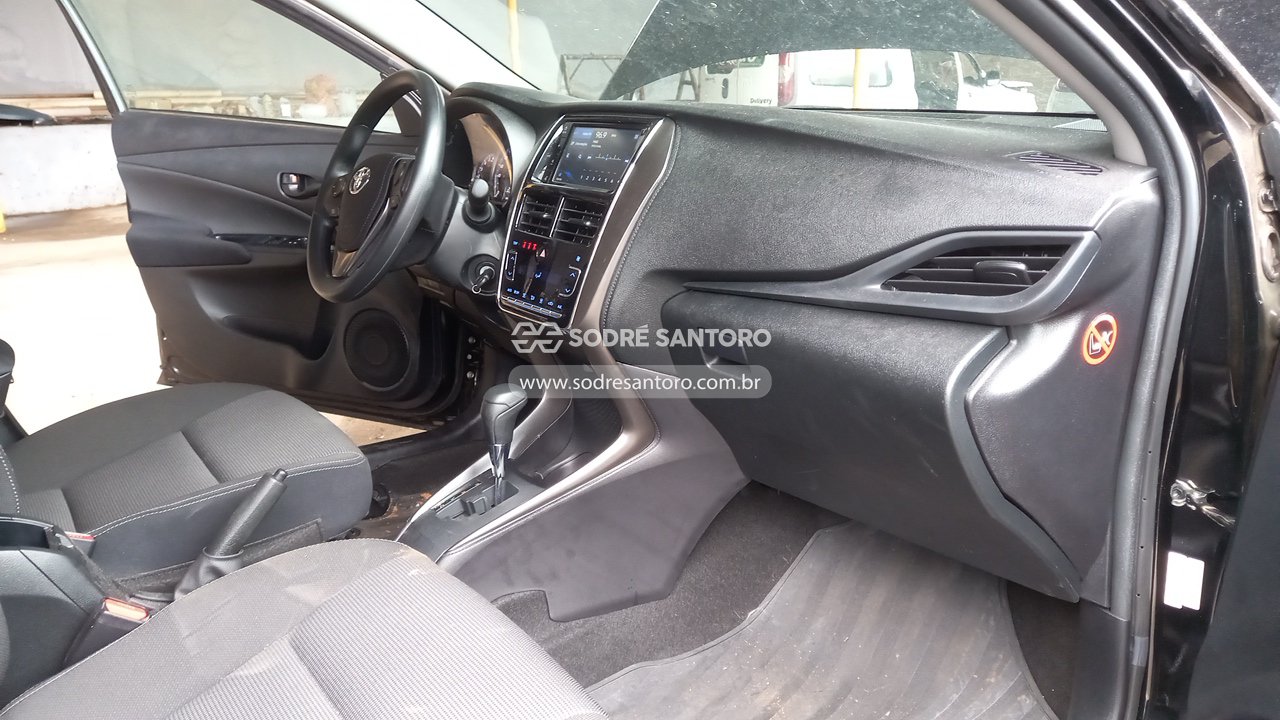 Toyota Yaris SA Xl15 - 2024/2024 — foto 8 de 12