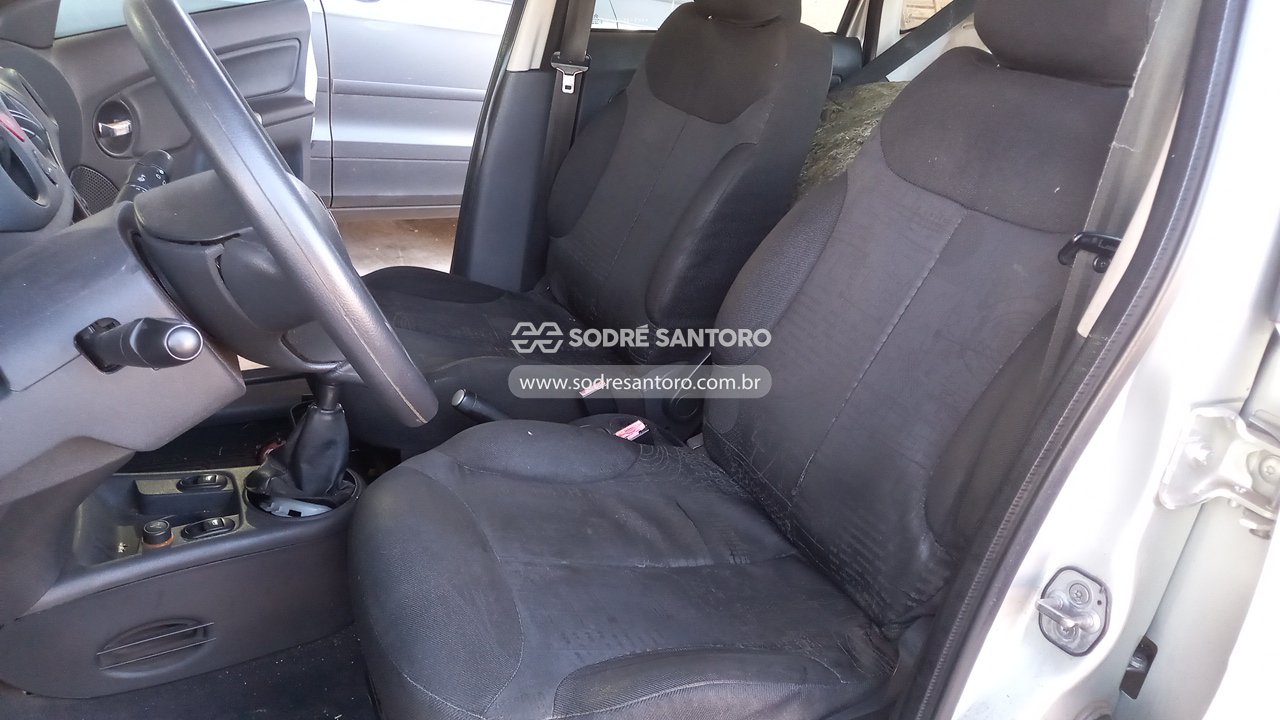 Citroen C3 Glx 14 Flex - 2008/2008 — foto 9 de 12