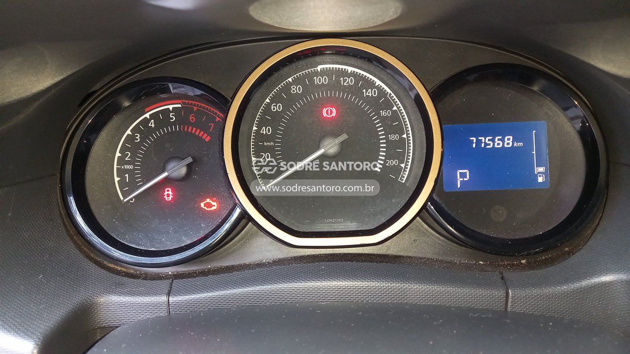 Renault Duster 4x2a - 2015/2016 — foto 7 de 12