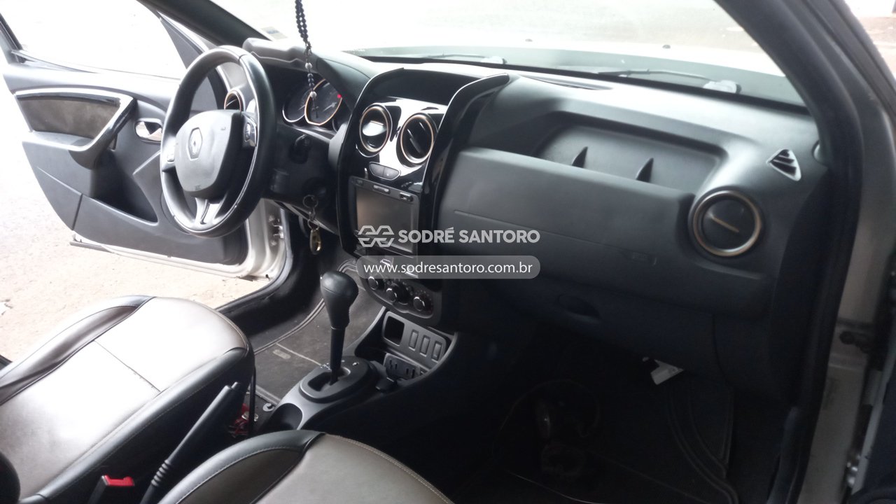 Renault Duster 4x2a - 2015/2016 — foto 8 de 12