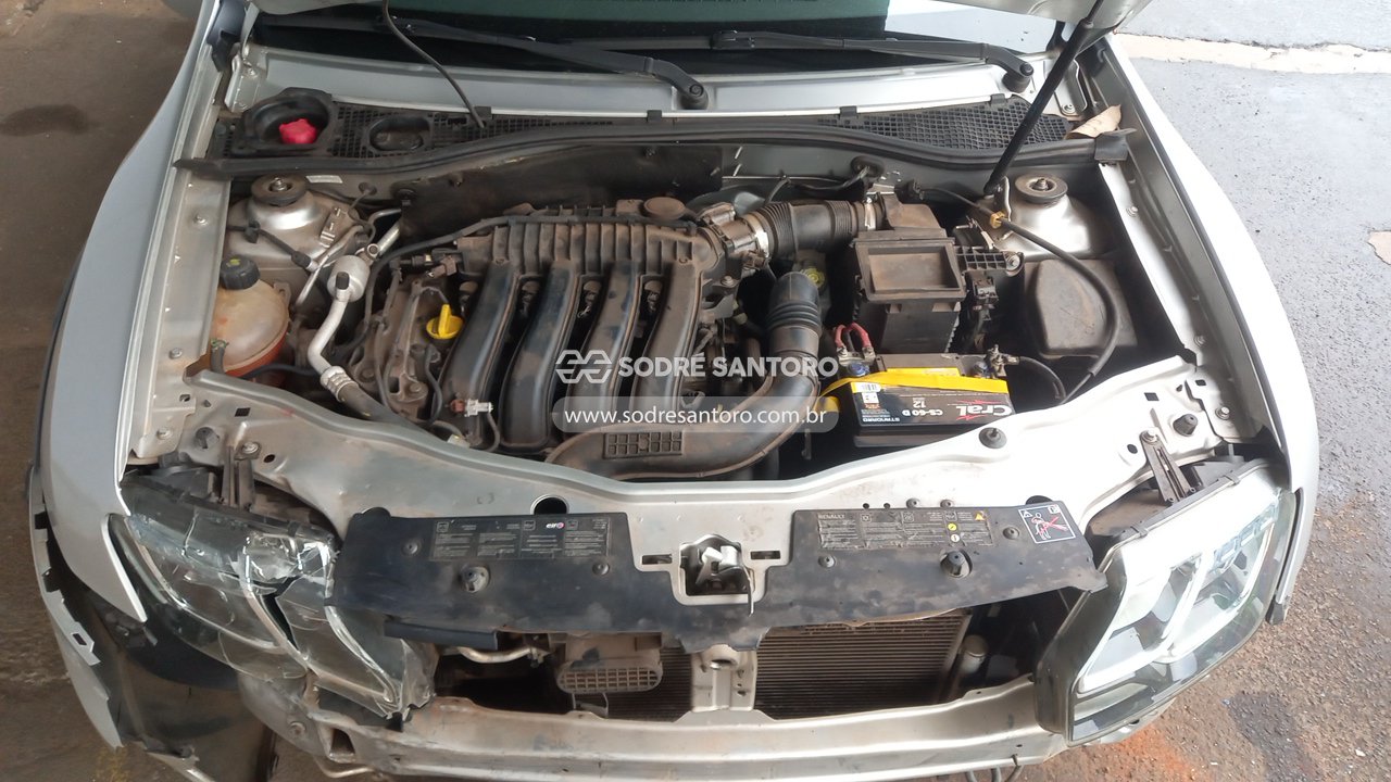 Renault Duster 4x2a - 2015/2016 — foto 5 de 12
