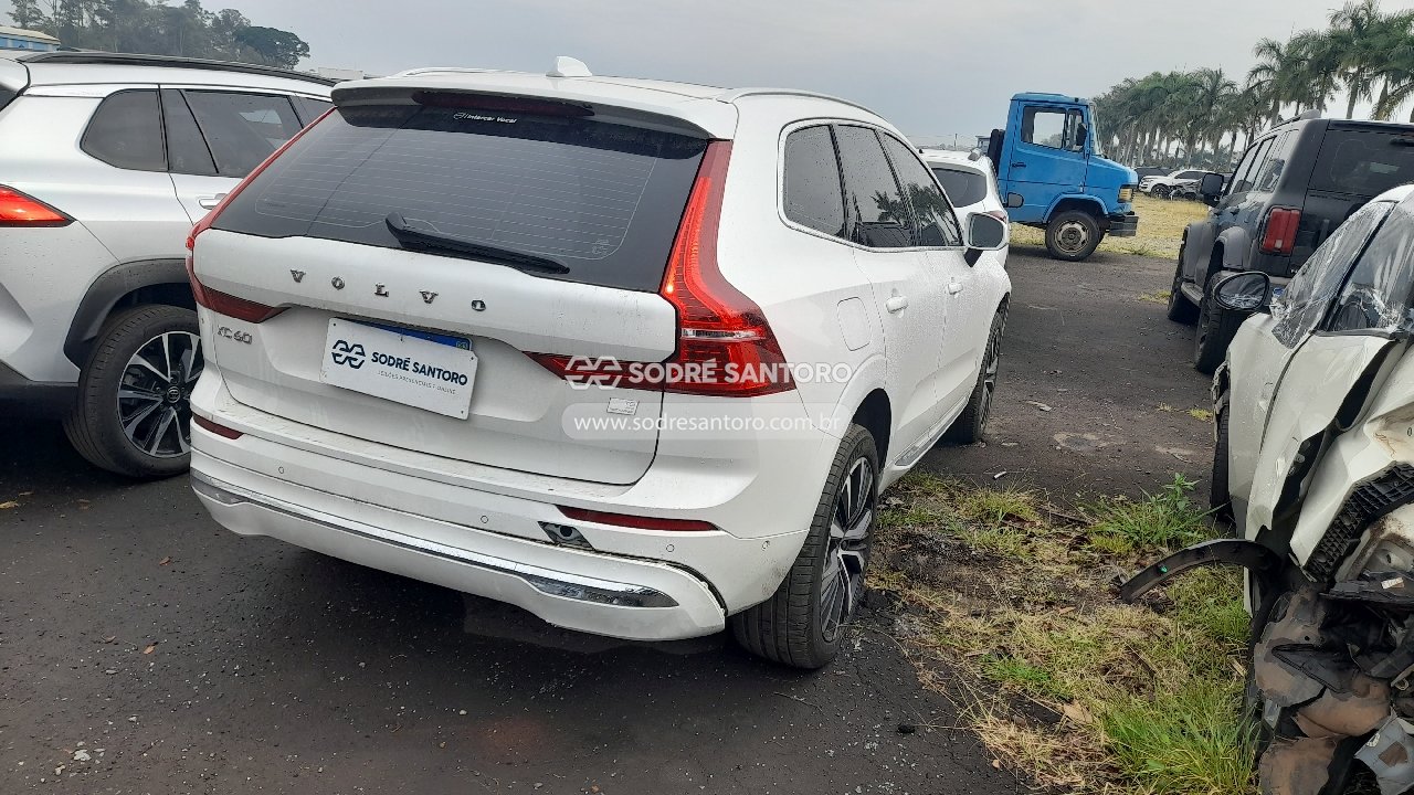 Volvo Xc60 T8 Ultimate - 2023/2023 — foto 4 de 12