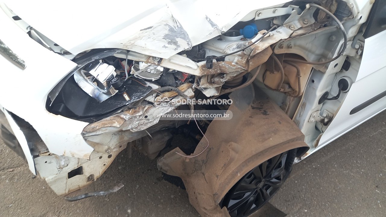 Fiat Palio Attractiv 1.0 - 2014/2014 — foto 11 de 12