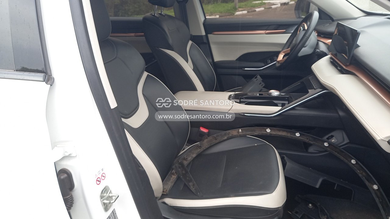 Gwm Haval H6 Phev 19 - 2024/2025 — foto 8 de 12