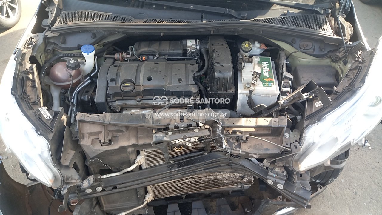 Peugeot 2008 Allure Eat6 - 2019/2019 — foto 5 de 12