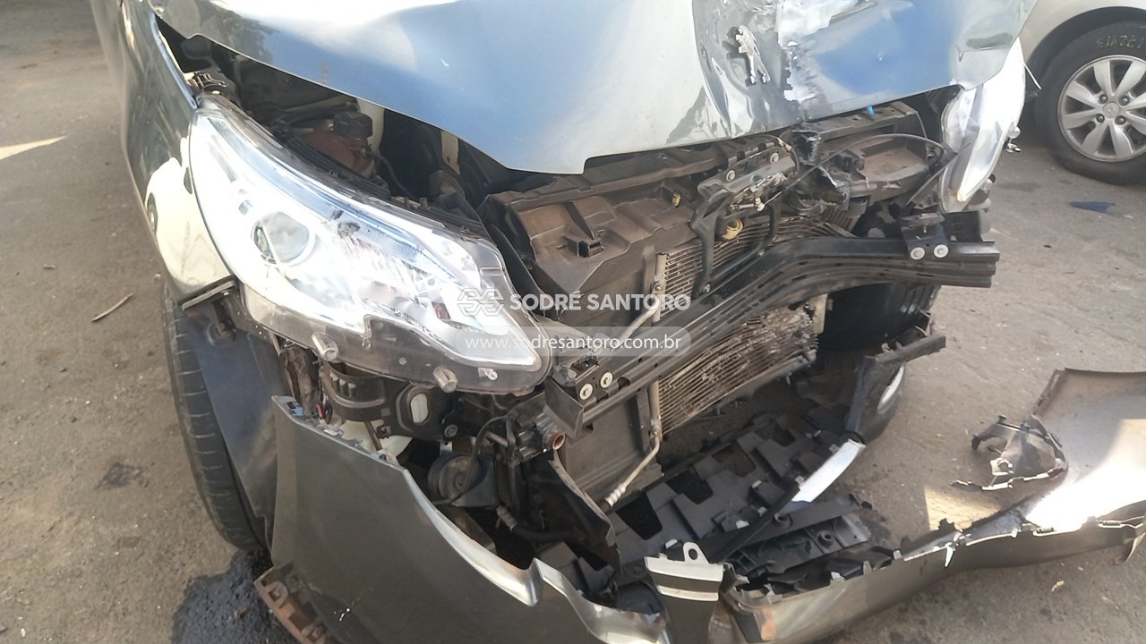 Peugeot 2008 Allure Eat6 - 2019/2019 — foto 11 de 12