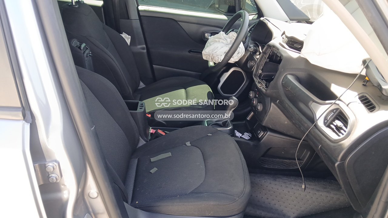 Jeep Renegade 1.8 Autom. - 2020/2020 — foto 8 de 10