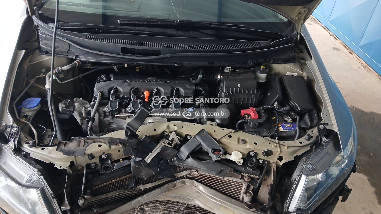Honda Civic Lxr - 2014/2015 — foto 5 de 12