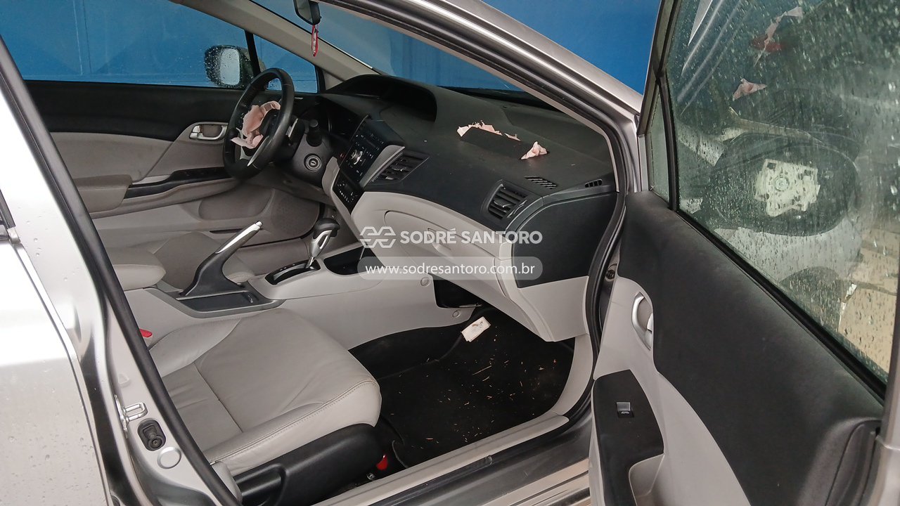Honda Civic Lxr - 2014/2015 — foto 7 de 12