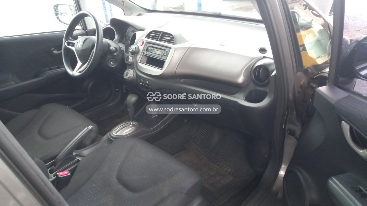 Honda Fit LX Flex - 2010/2011 — foto 8 de 12