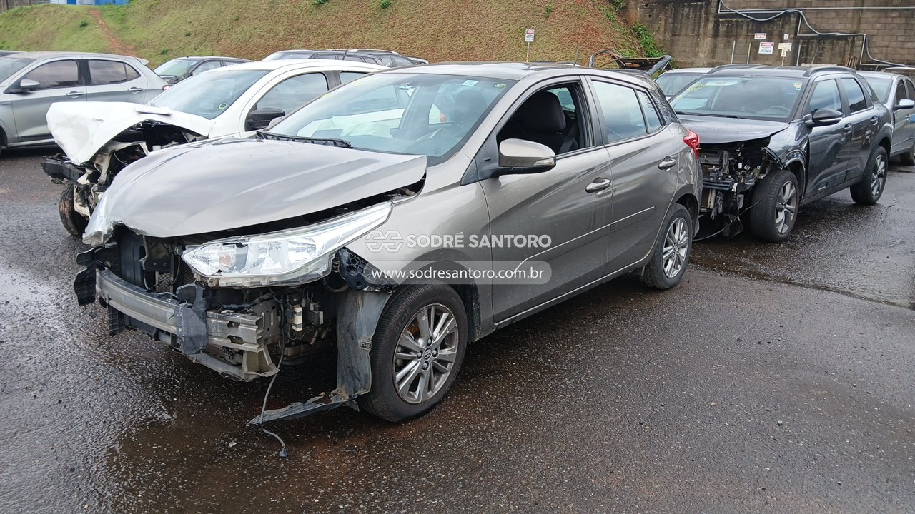 Toyota Yaris HB Xlplusat - 2019/2020 — foto 3 de 9