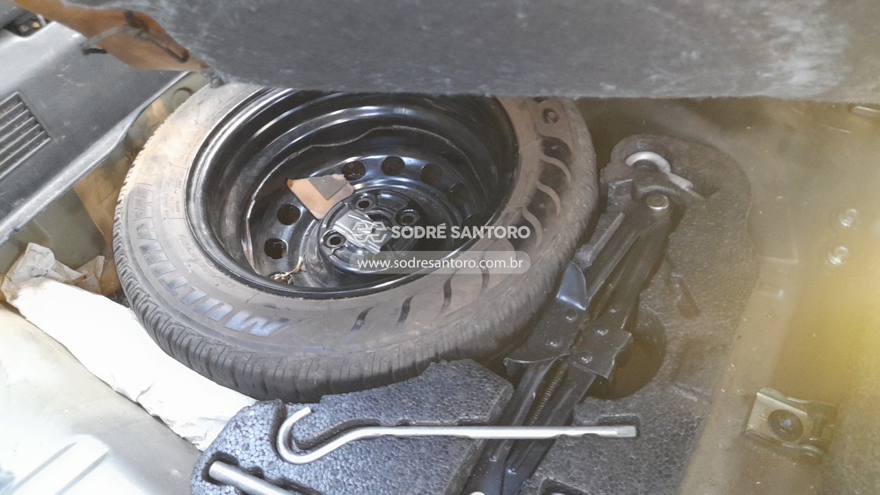 Honda Fit LX - 2006/2007 — foto 9 de 12