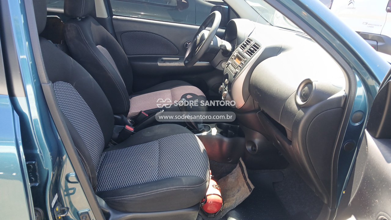 Nissan March 10sv - 2014/2015 — foto 8 de 10