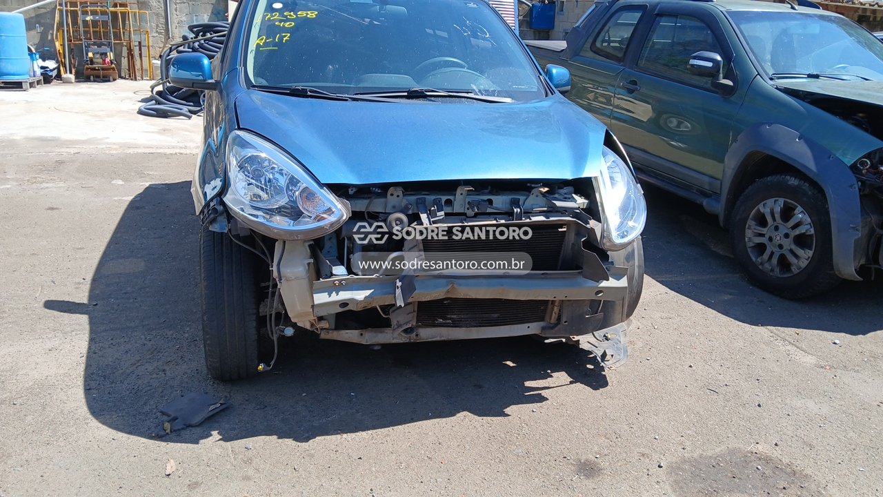 Nissan March 10sv - 2014/2015 — foto 10 de 10