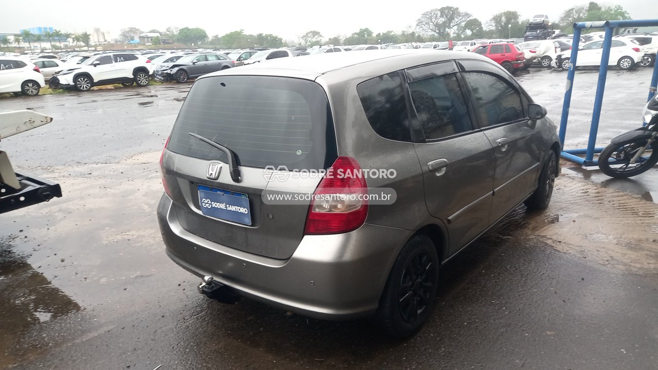 Honda Fit LX - 2004/2004 — foto 4 de 12