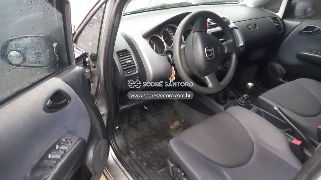 Honda Fit LX - 2004/2004 — foto 6 de 12