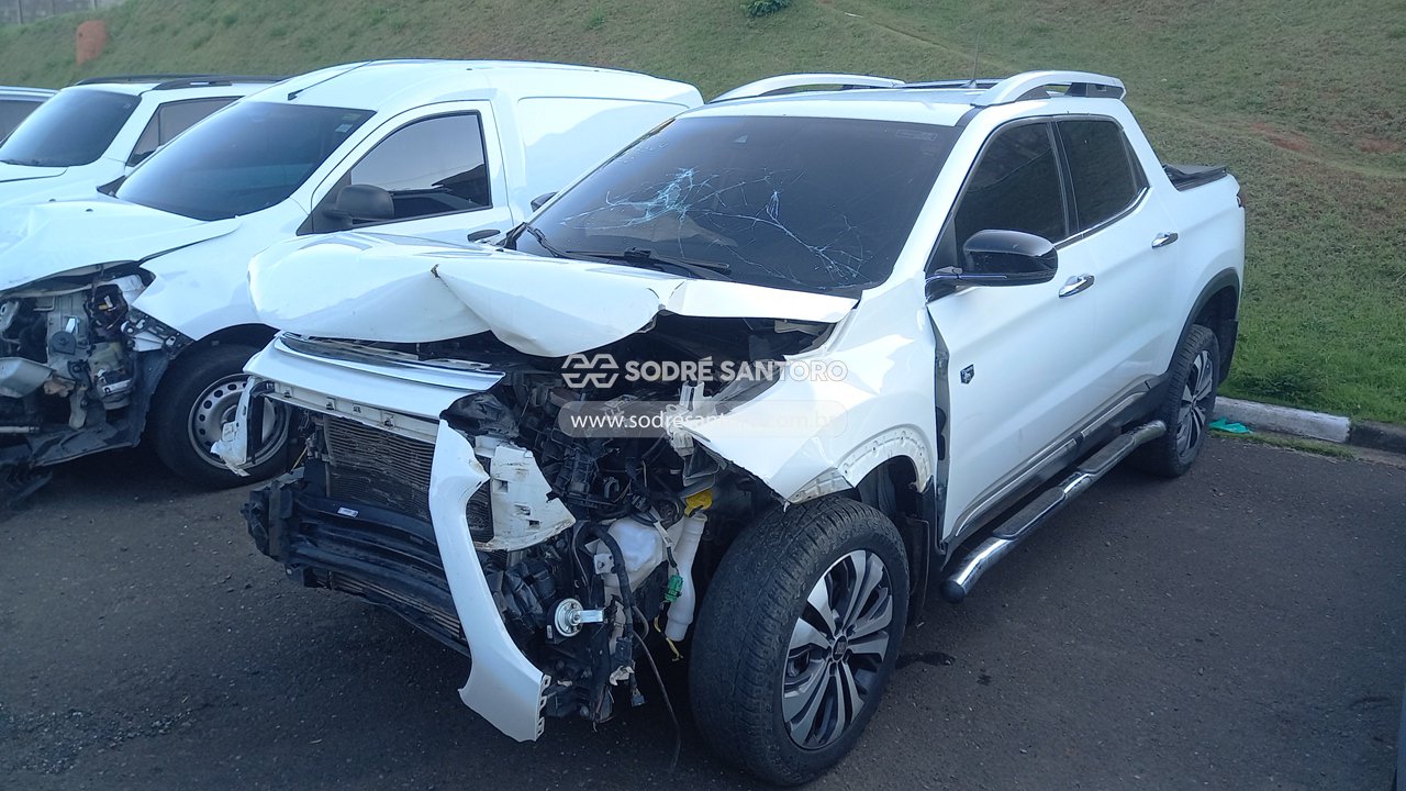 Fiat Toro Volc At9 4x4 - 2021/2022 — foto 3 de 12