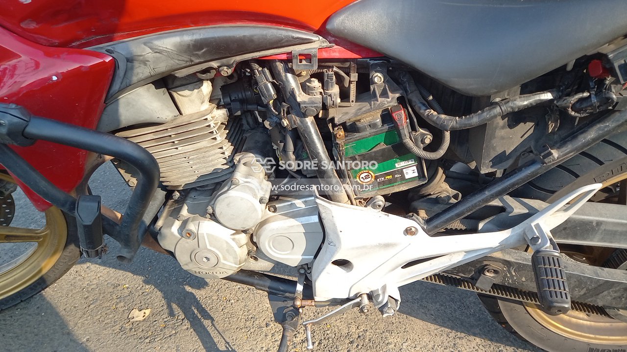 Honda CB 300r - 2015/2015 — foto 5 de 12