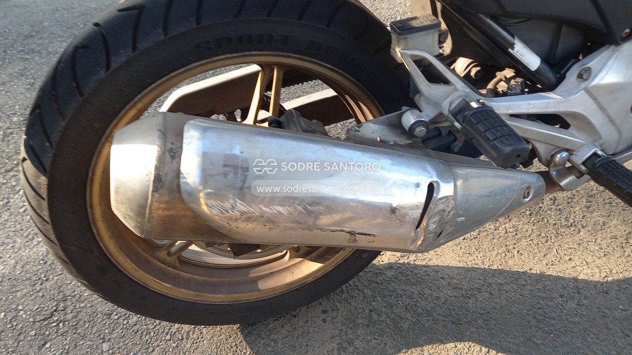 Honda CB 300r - 2015/2015 — foto 11 de 12