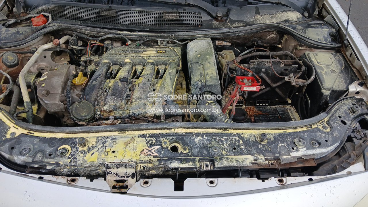 Renault Megane SD Dyn 16 - 2008/2008 — foto 5 de 12