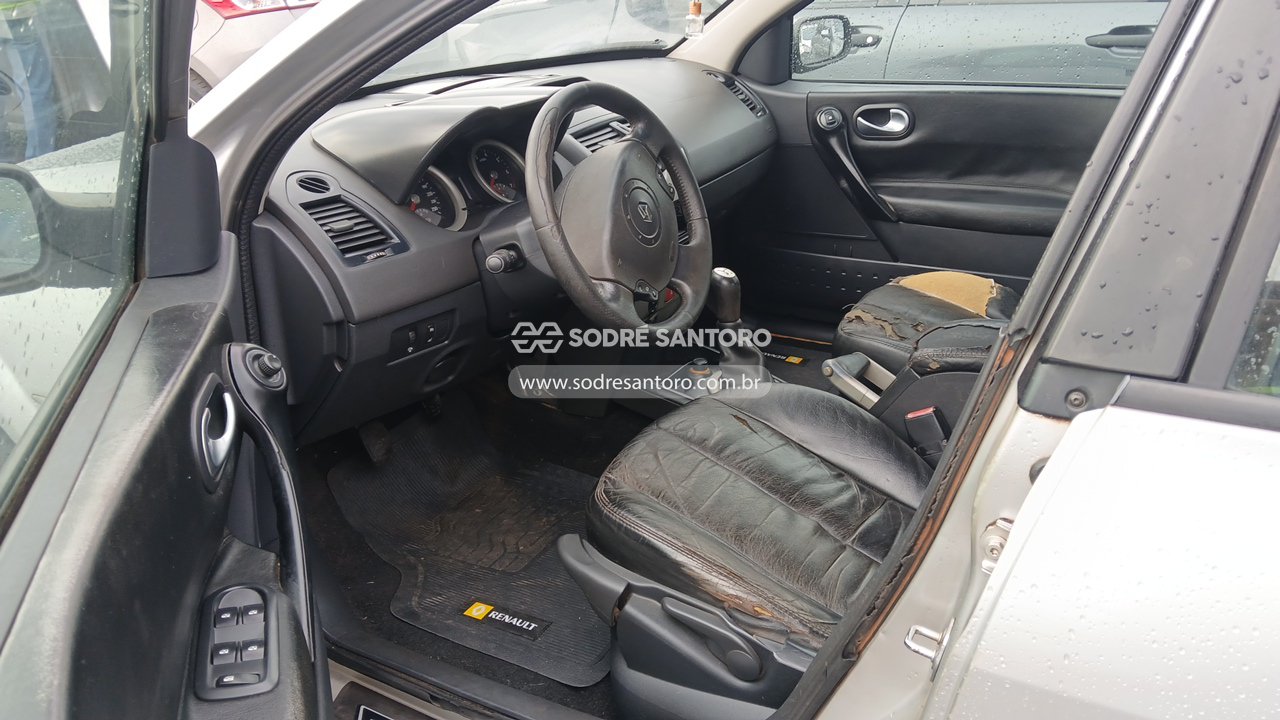 Renault Megane SD Dyn 16 - 2008/2008 — foto 6 de 12