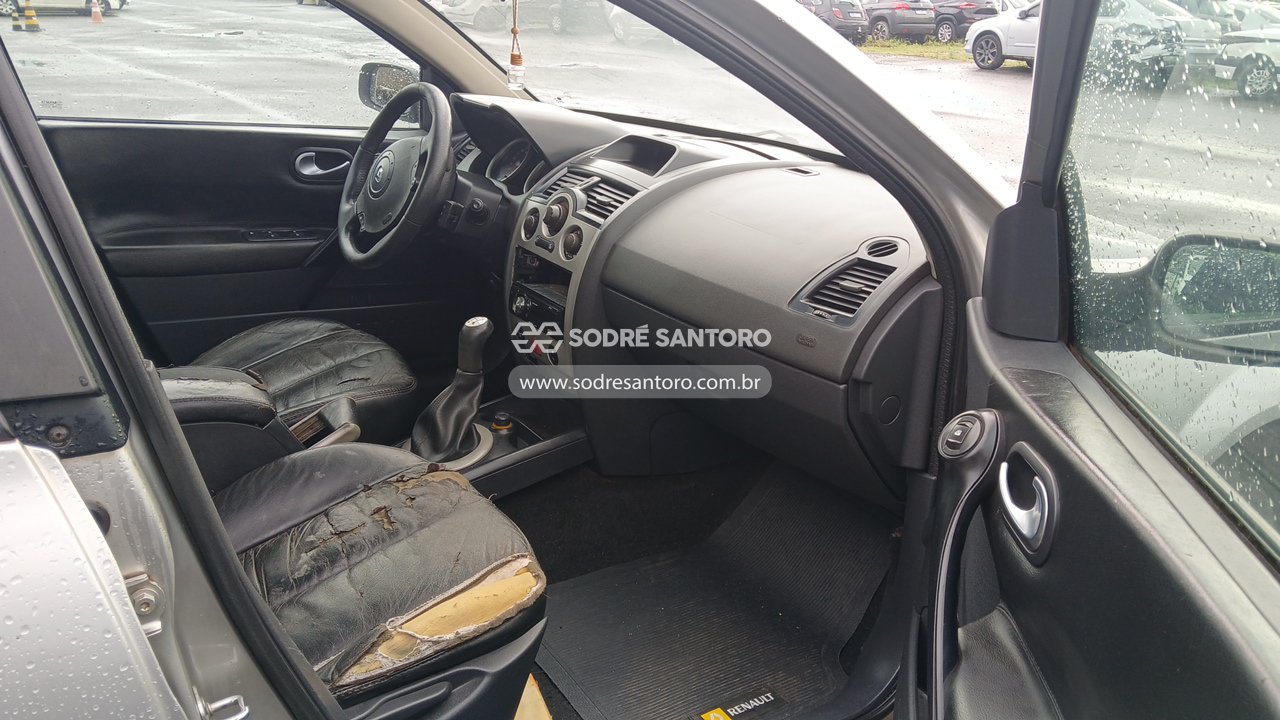Renault Megane SD Dyn 16 - 2008/2008 — foto 7 de 12