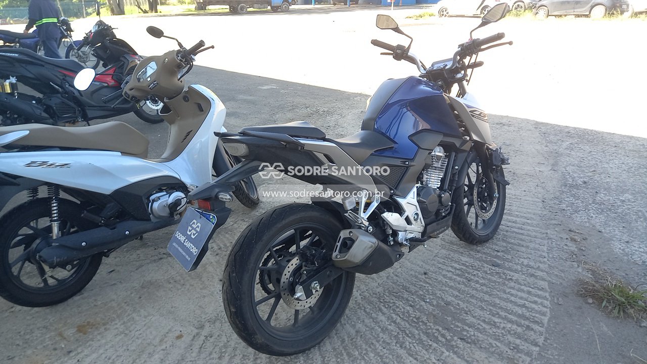 Honda CB 300f Twister Abs - 2026/2026 — foto 4 de 12